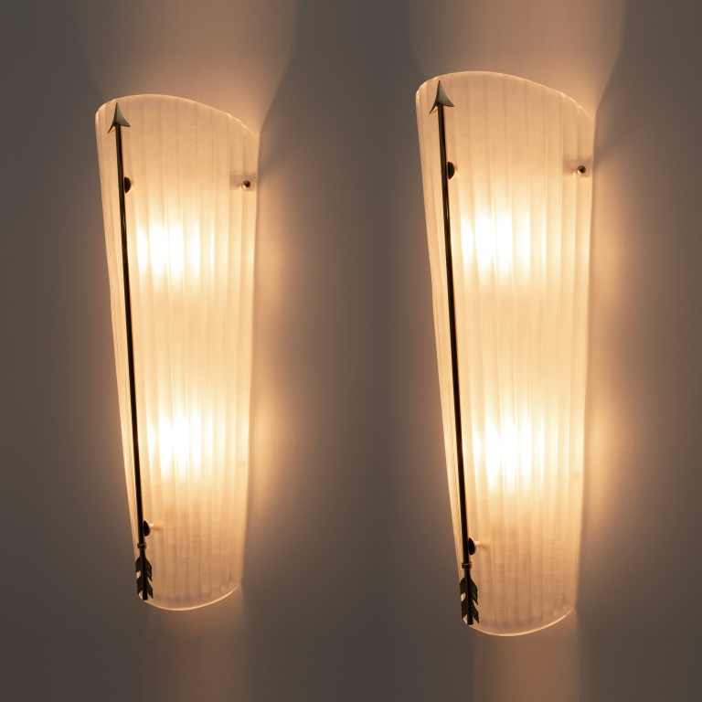 Pair of Mid-century Modern Style Italian Murano Glass and Brass Sconces - Image 3