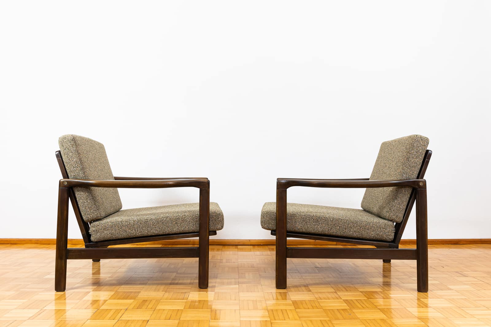 Pair of B-7522 armchairs by Zenon Bączyk, Poland, 1960’S