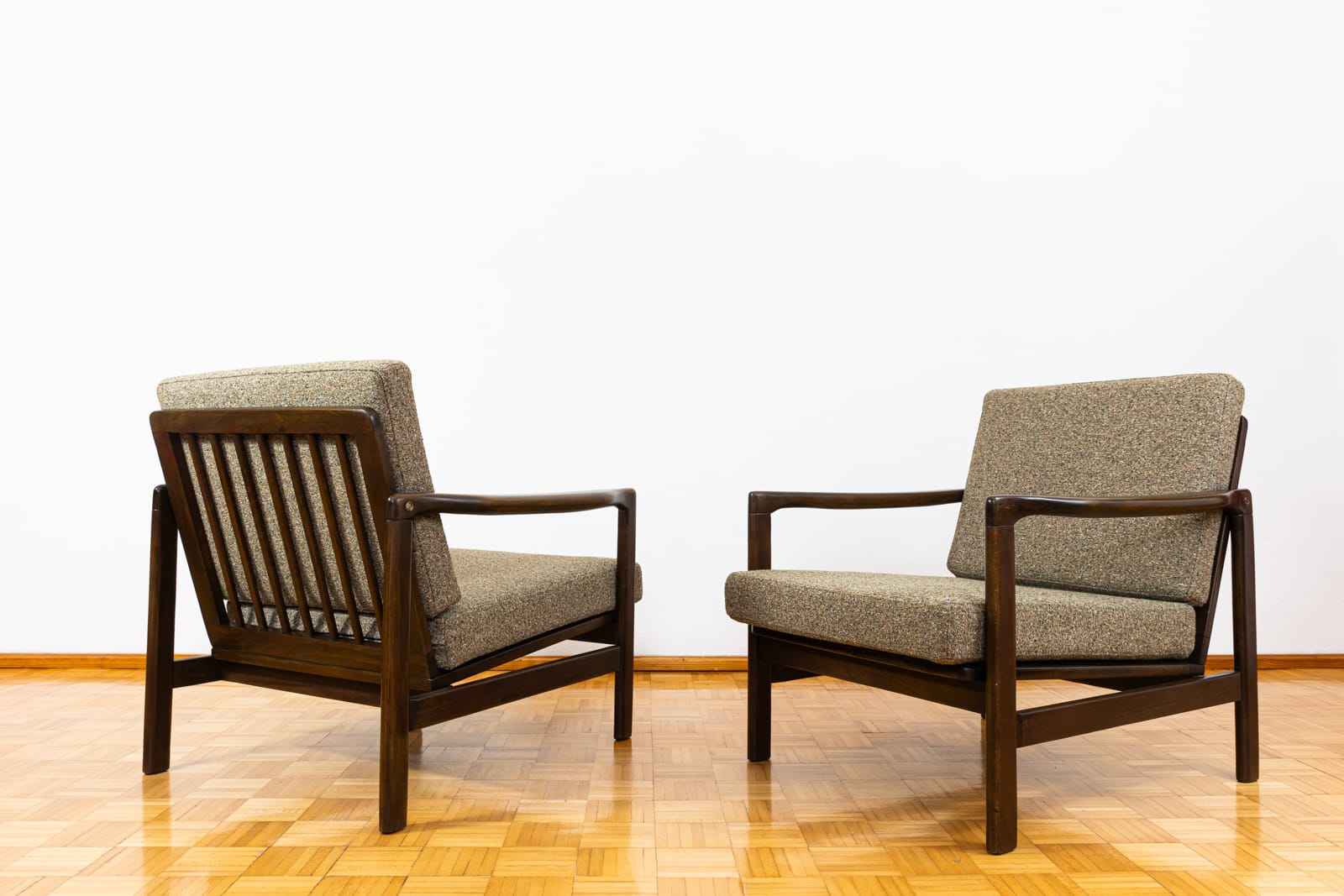 Pair of B-7522 armchairs by Zenon Bączyk, Poland, 1960’S