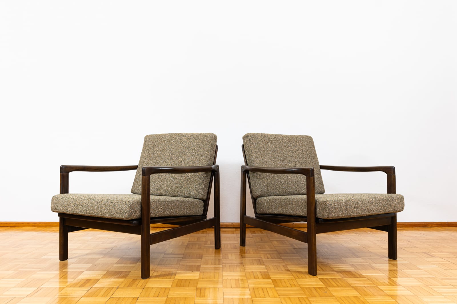 Pair of B-7522 armchairs by Zenon Bączyk, Poland, 1960’S