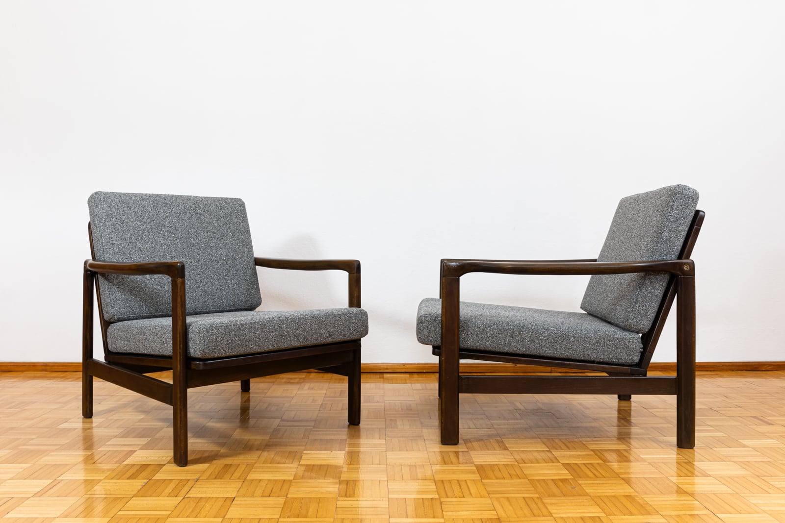 Pair of B-7522 armchairs by Zenon Bączyk, Poland, 1960’S