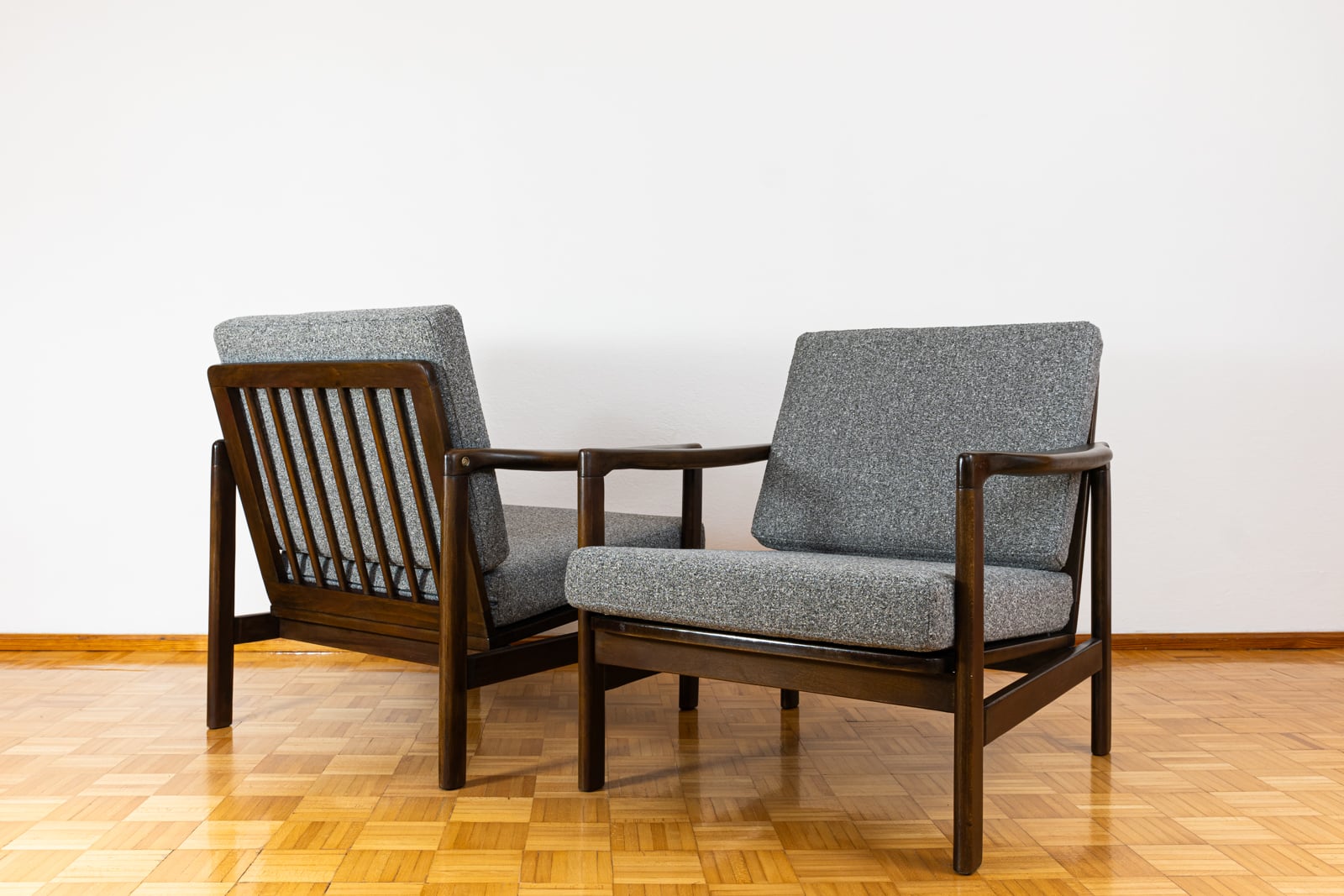 Pair of B-7522 armchairs by Zenon Bączyk, Poland, 1960’S