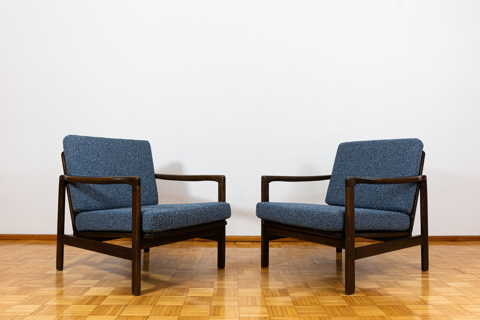 Pair of B-7522 armchairs by Zenon Bączyk, Poland, 1960’S