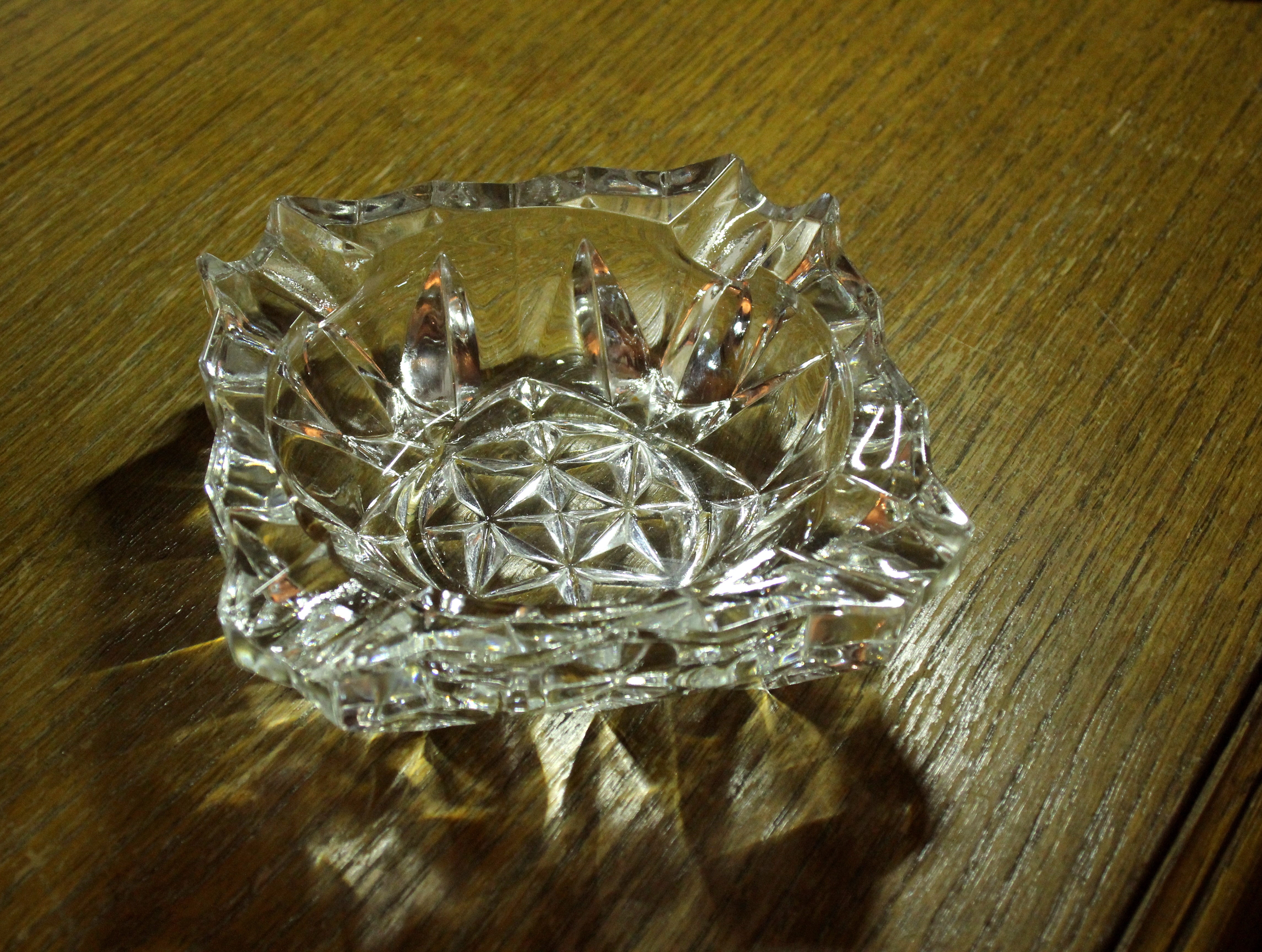Elegant Mid Century lead crystal glass ashtray, vintage from the 1970s