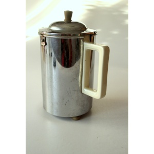 1920s Antique Art Deco german coffee pot by Bauscher/Weiden made of ceramic with a metal warming hood