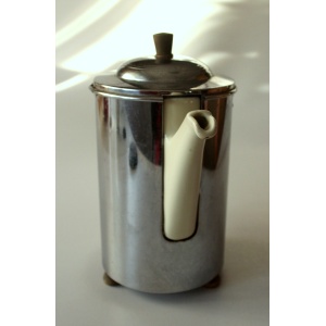 1920s Antique Art Deco german coffee pot by Bauscher/Weiden made of ceramic with a metal warming hood
