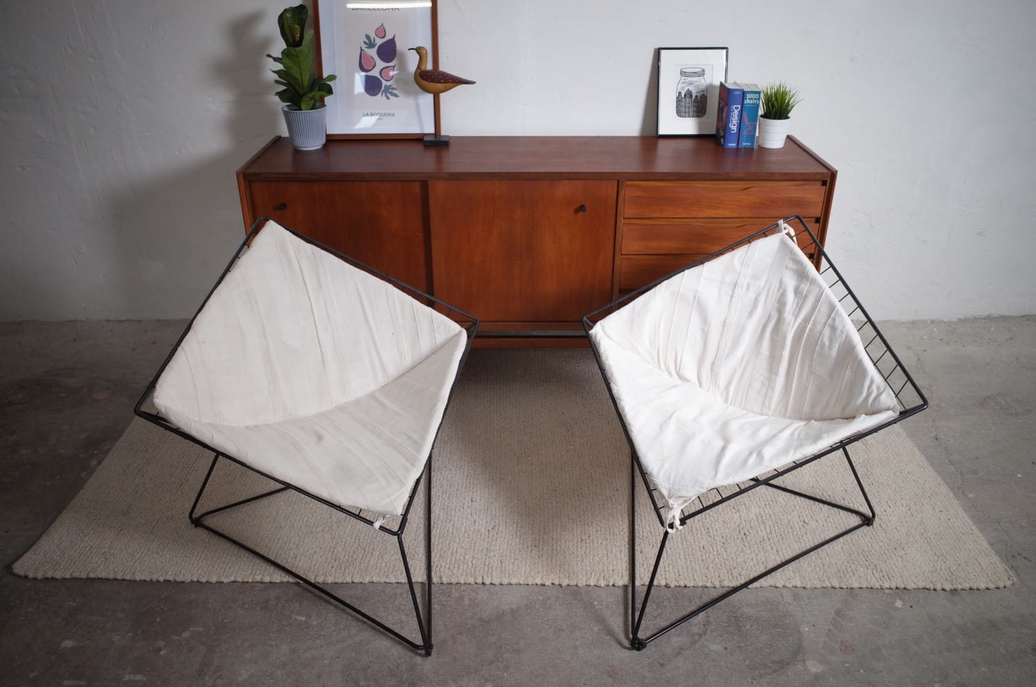 2 x OTI chairs and table Gammelgaard Diamond