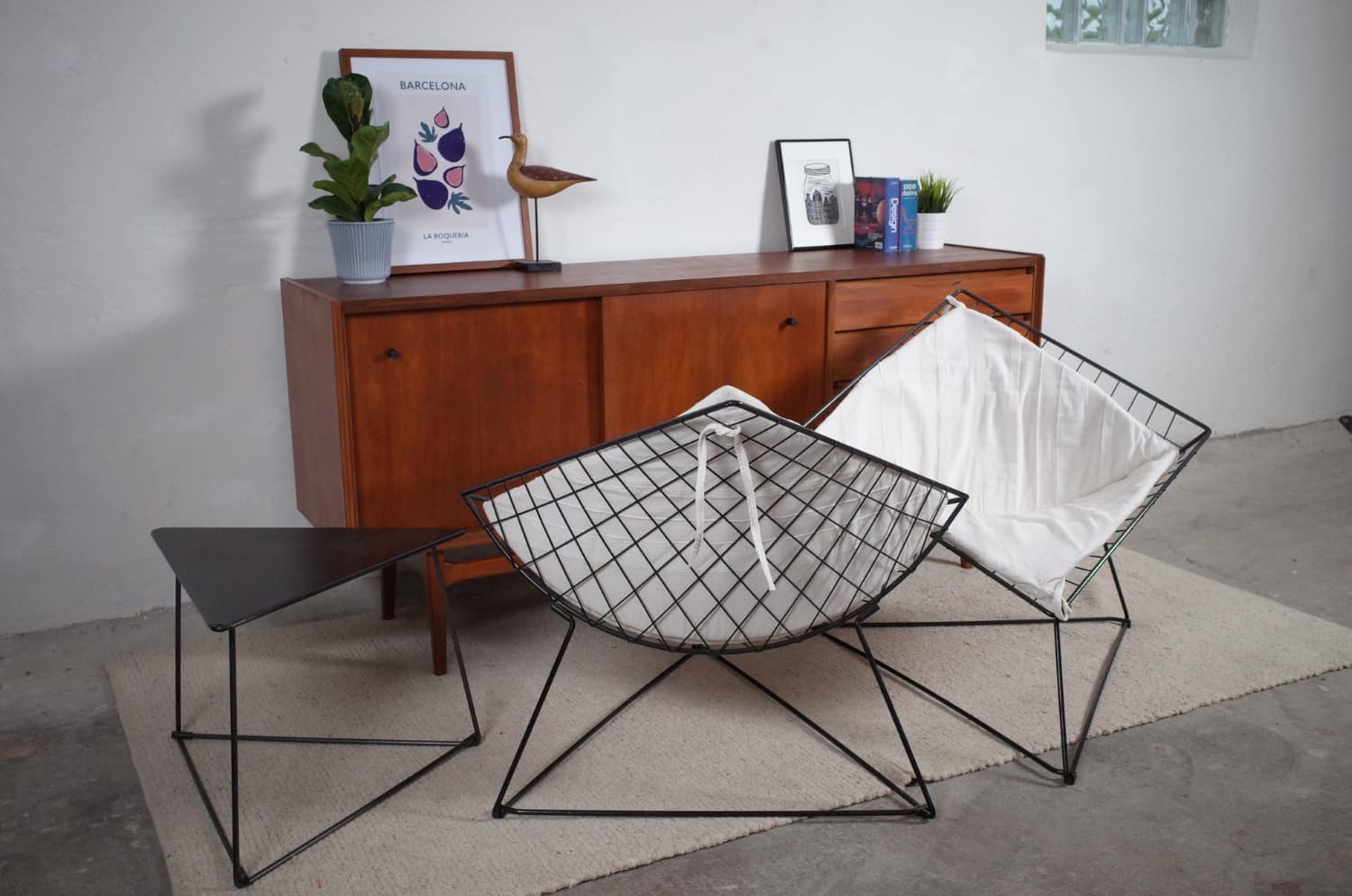 2 x OTI chairs and table Gammelgaard Diamond