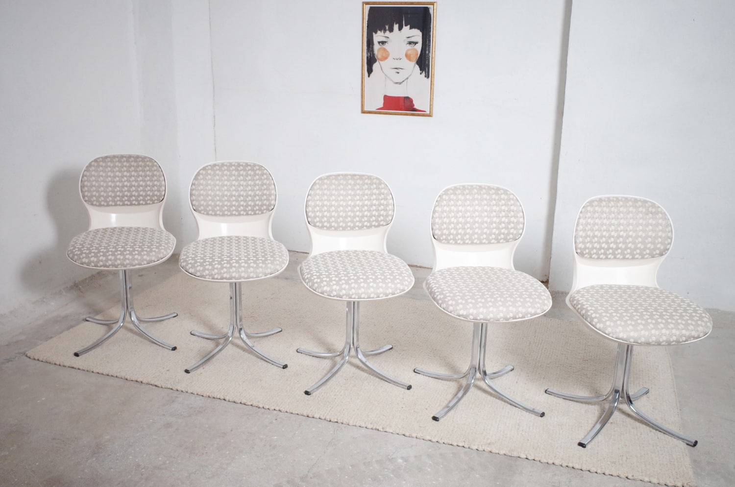 5 x Giroflex chairs and Herman Miller dining table