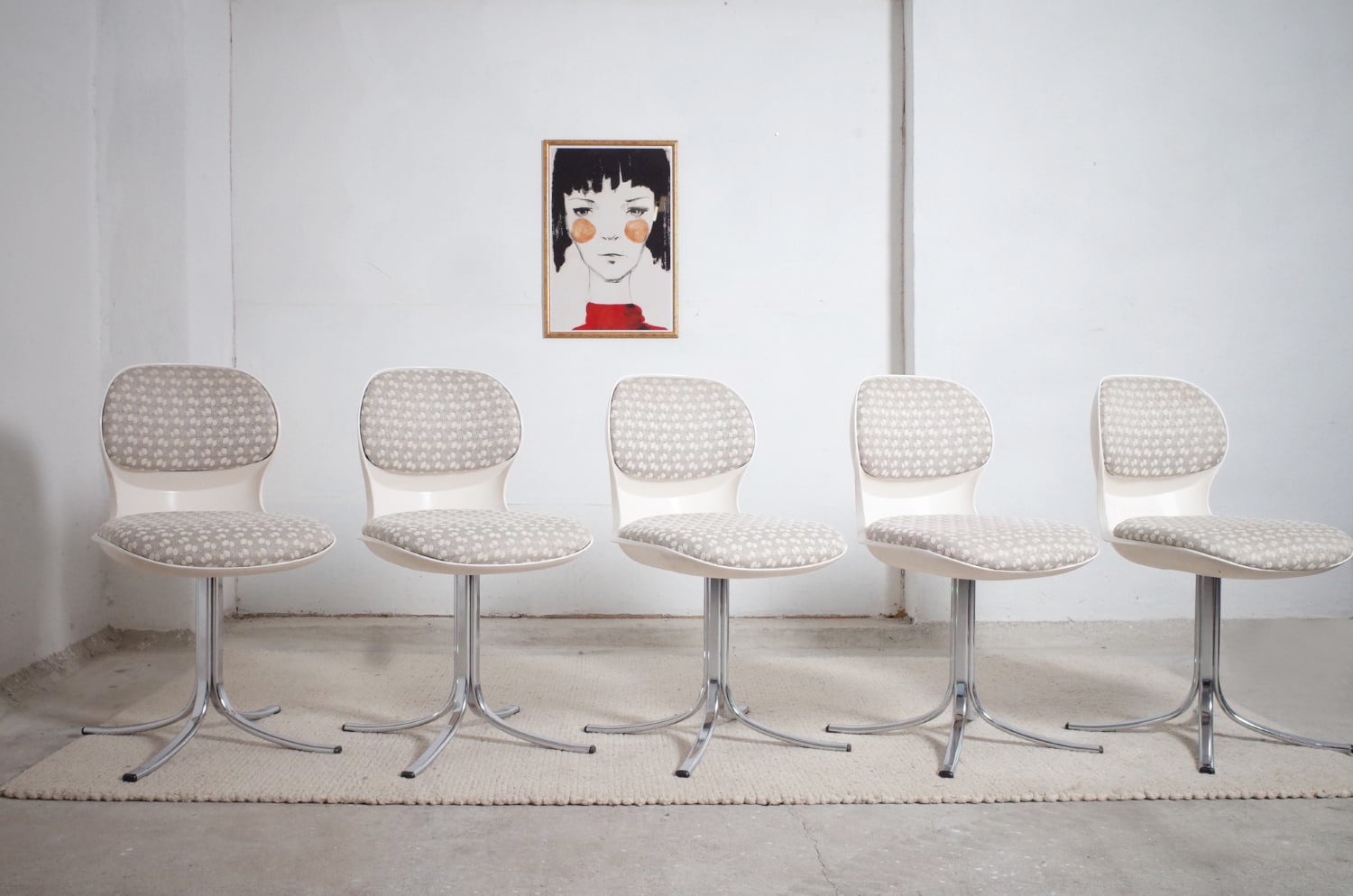 5 x Giroflex chairs and Herman Miller dining table