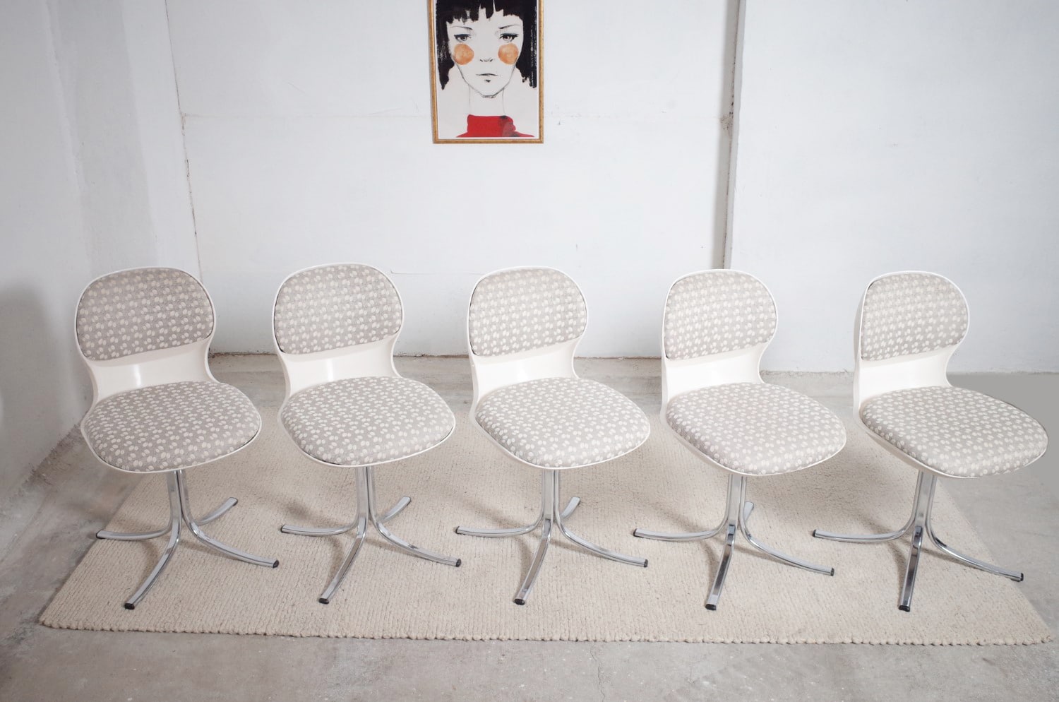 5 x Giroflex chairs and Herman Miller dining table