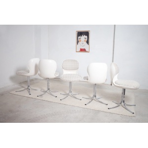 5 x Giroflex chairs and Herman Miller dining table
