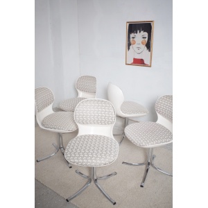 5 x Giroflex chairs and Herman Miller dining table