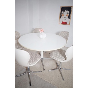 5 x Giroflex chairs and Herman Miller dining table