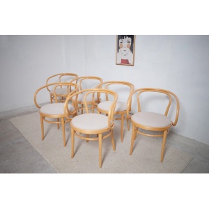 6 x Thonet 209 bentwood chairs dining room