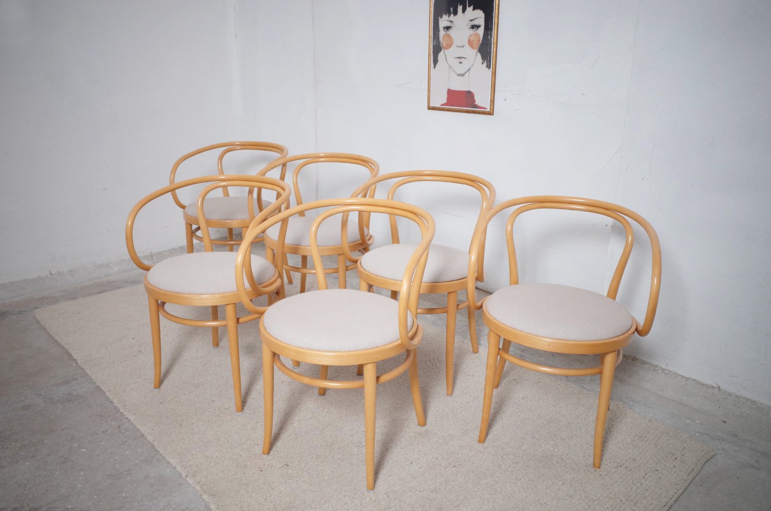 6 x Thonet 209 bentwood chairs dining room
