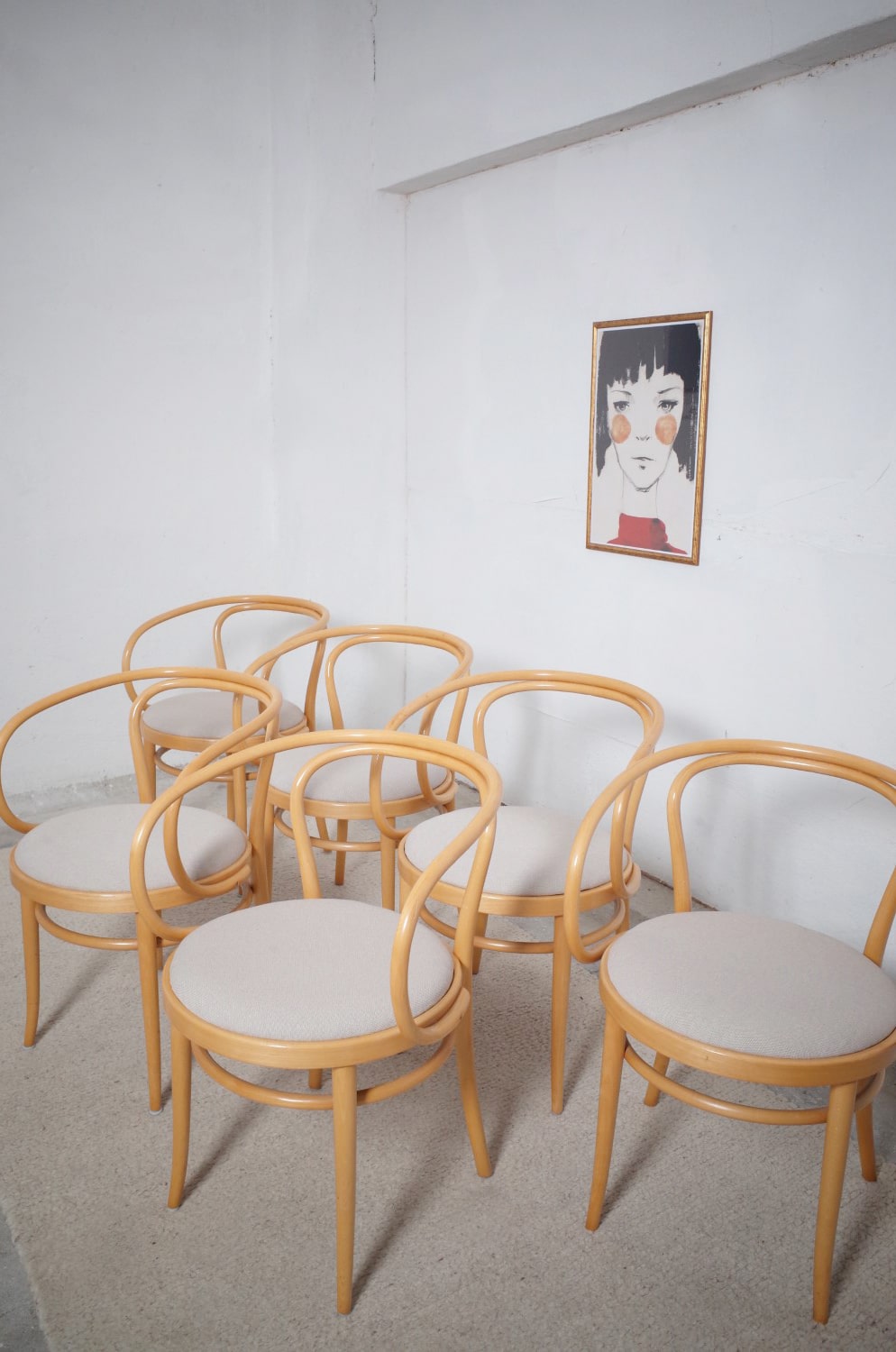 6 x Thonet 209 bentwood chairs dining room