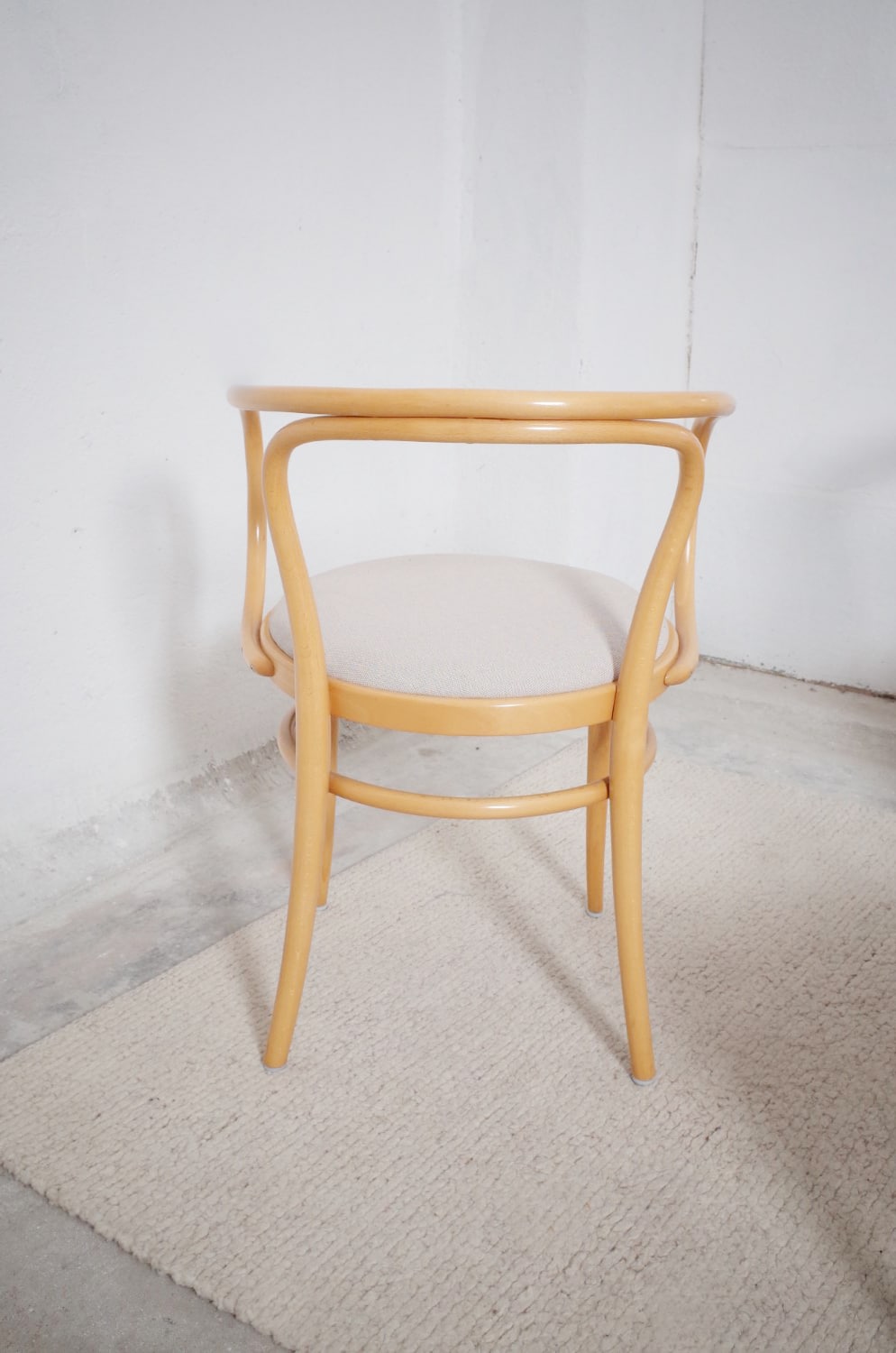6 x Thonet 209 bentwood chairs dining room