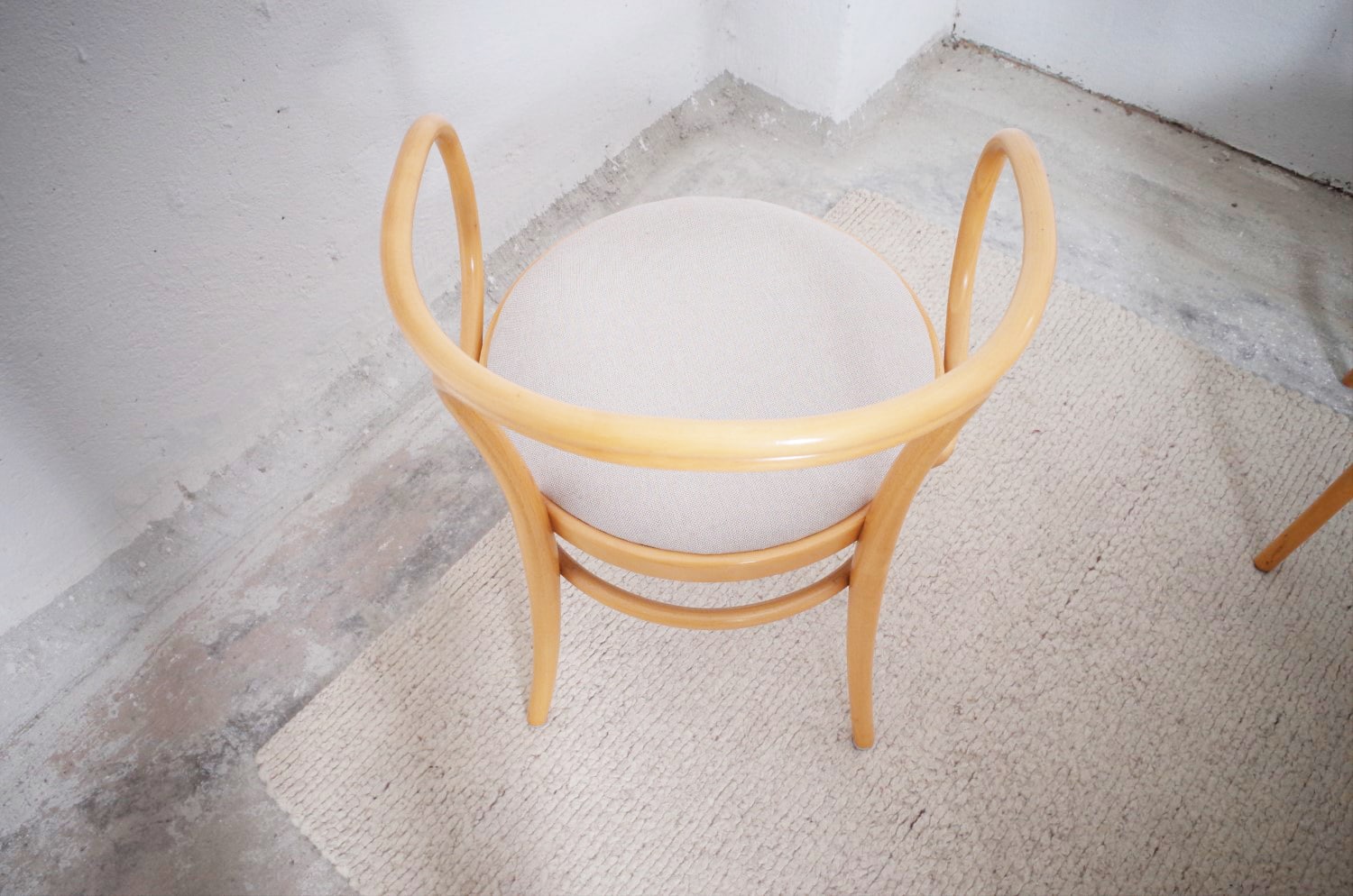 6 x Thonet 209 bentwood chairs dining room