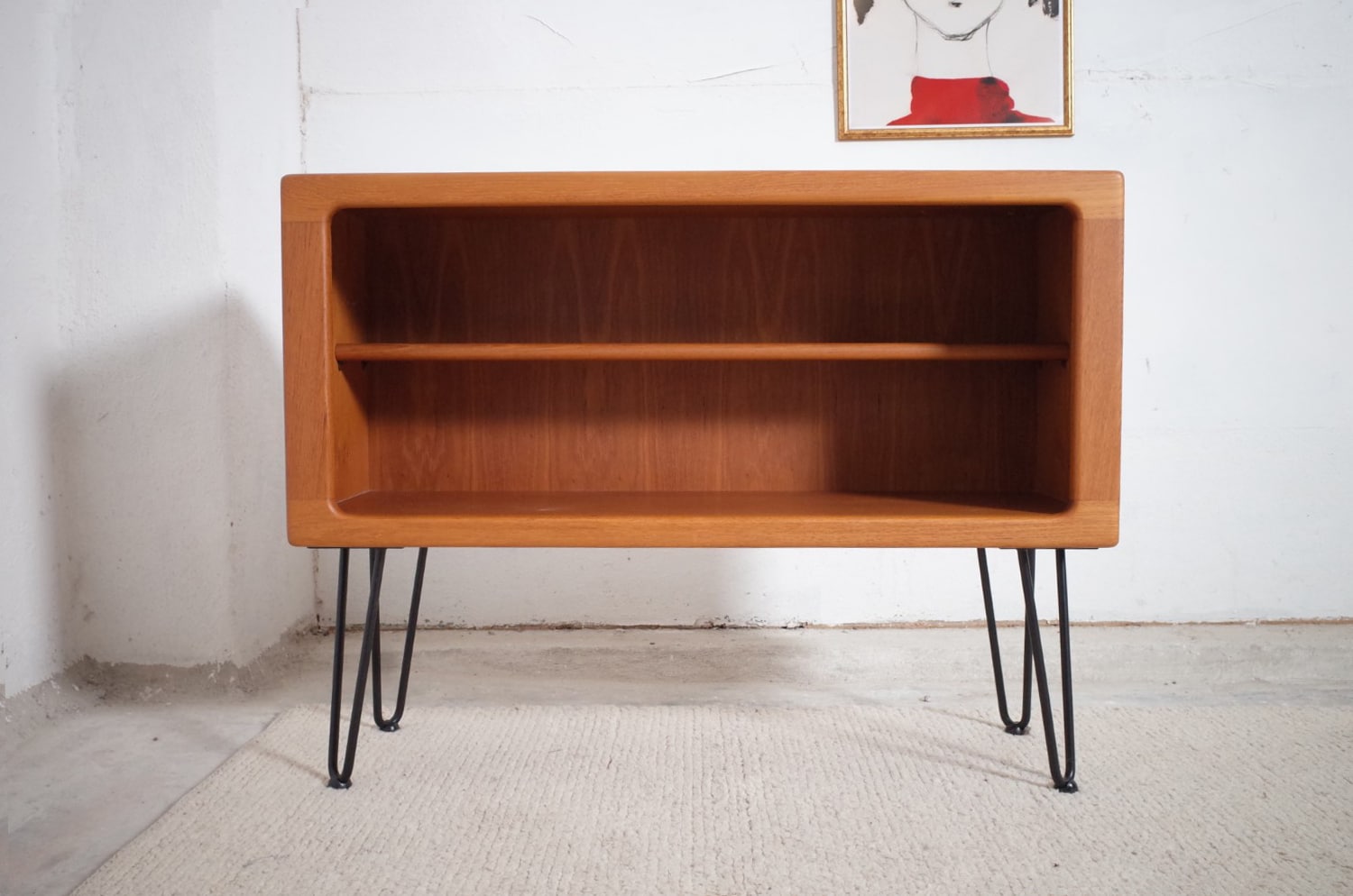 Dyrlund teak cabinet shelf sideboard
