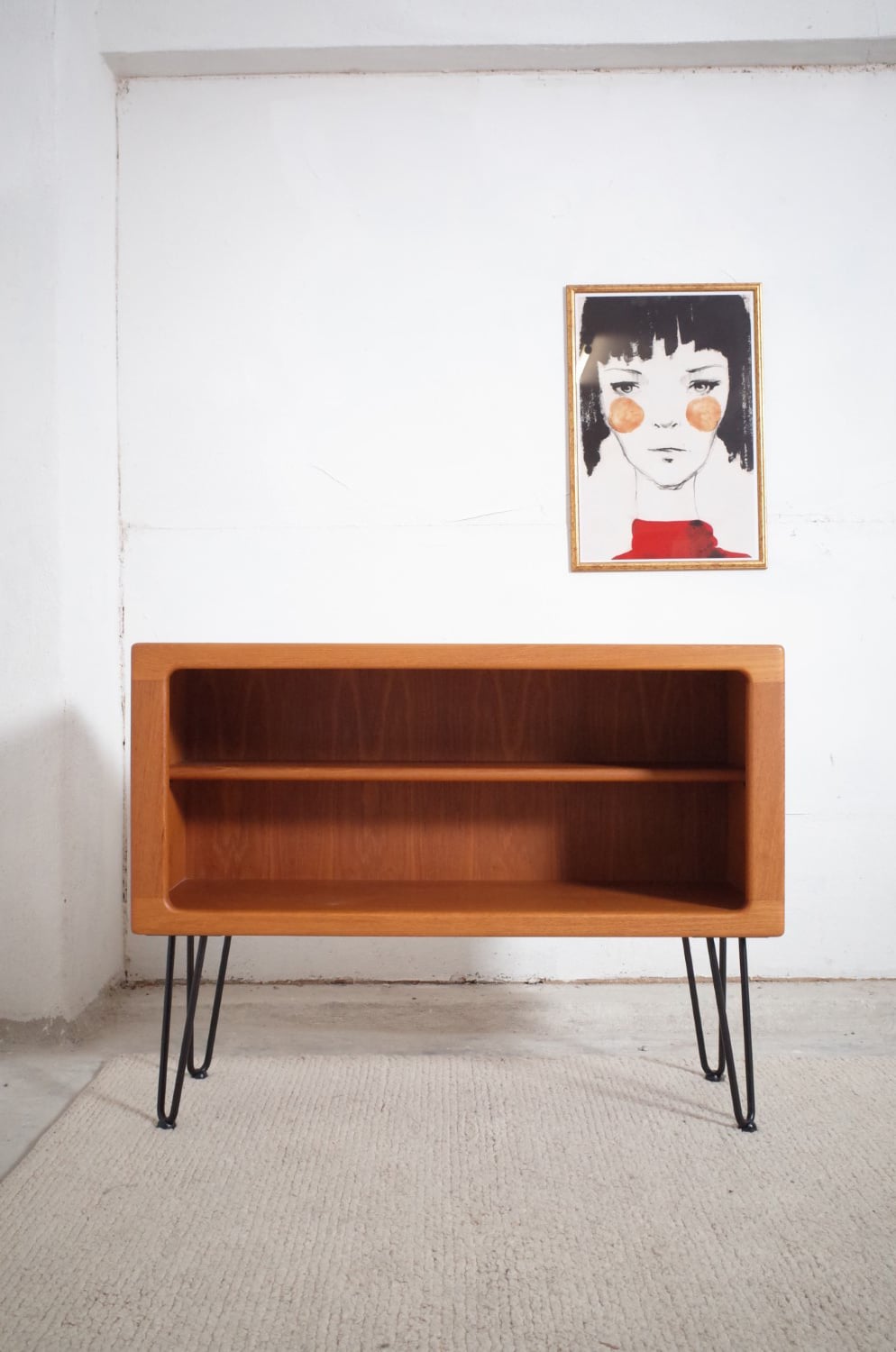 Dyrlund teak cabinet shelf sideboard