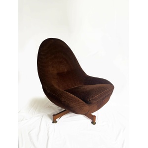 Swivel Chair From Greaves & Thomas, Mid Century Egg Chair, Vintage Chocolate Brown Velvet Egg Chair, Original Cover. Teak Legs