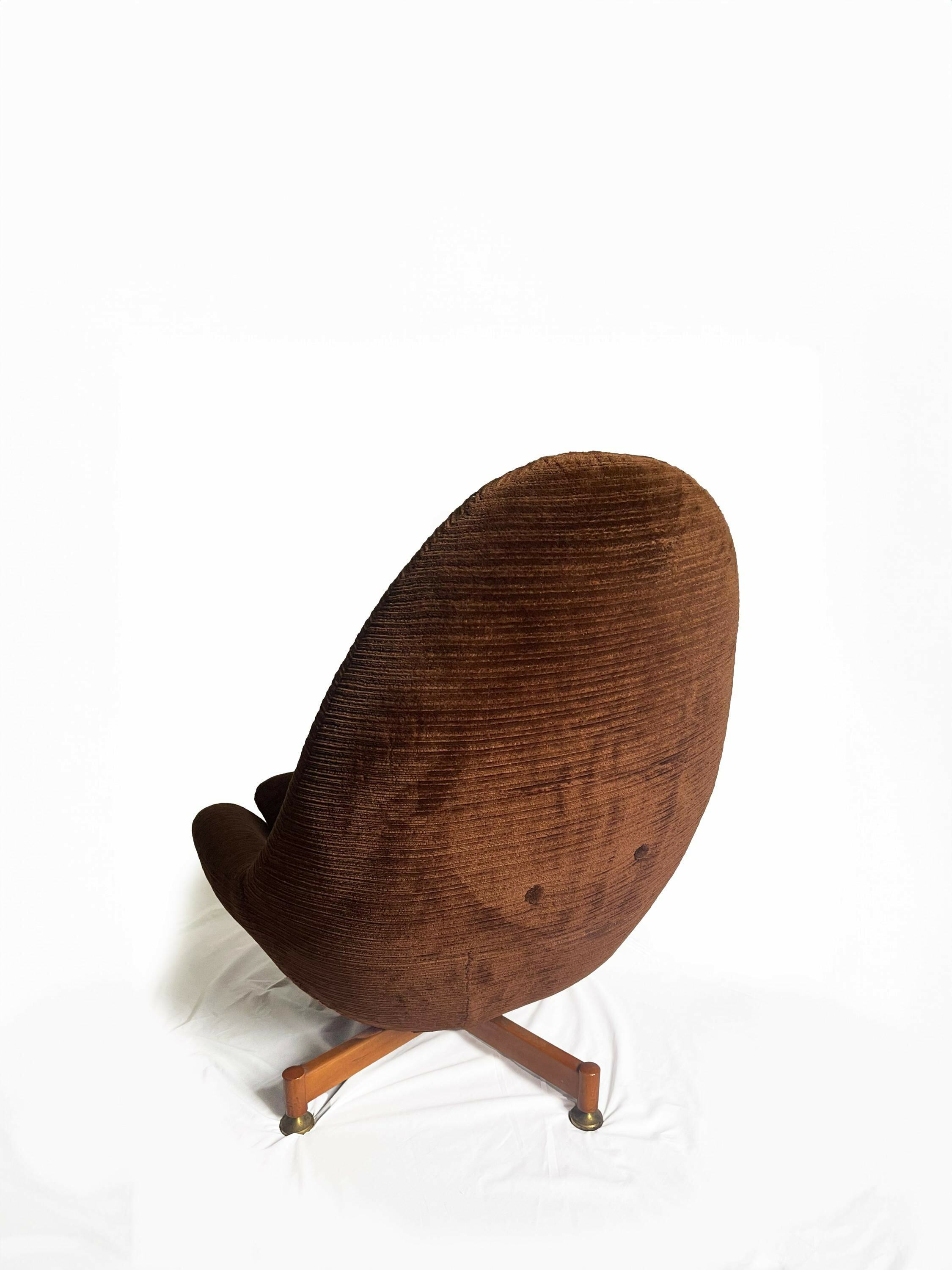 Swivel Chair From Greaves & Thomas, Mid Century Egg Chair, Vintage Chocolate Brown Velvet Egg Chair, Original Cover. Teak Legs