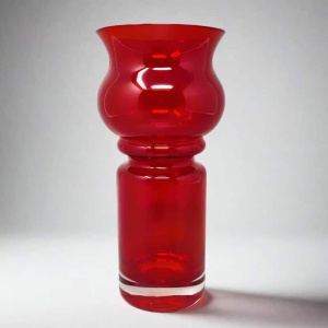 1970s Astonishing Tamara Aladin Vase Tulppaani (#1513) for Riihimaki/Riihimaen Lasi Oy