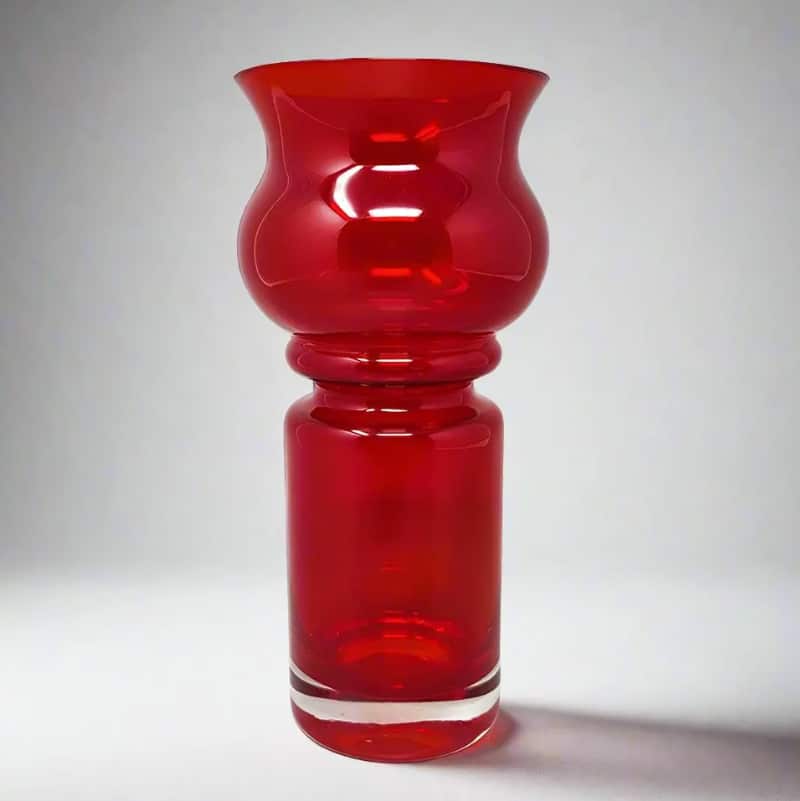 1970s Astonishing Tamara Aladin Vase Tulppaani (#1513) for Riihimaki/Riihimaen Lasi Oy