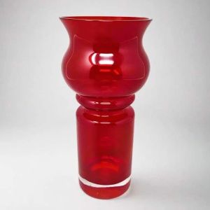 1970s Astonishing Tamara Aladin Vase Tulppaani (#1513) for Riihimaki/Riihimaen Lasi Oy