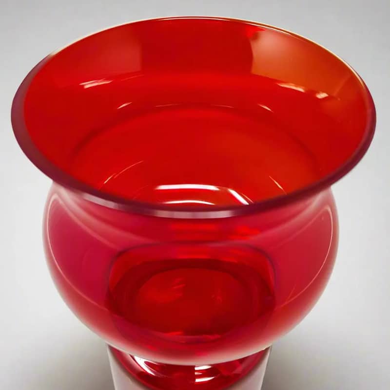 1970s Astonishing Tamara Aladin Vase Tulppaani (#1513) for Riihimaki/Riihimaen Lasi Oy