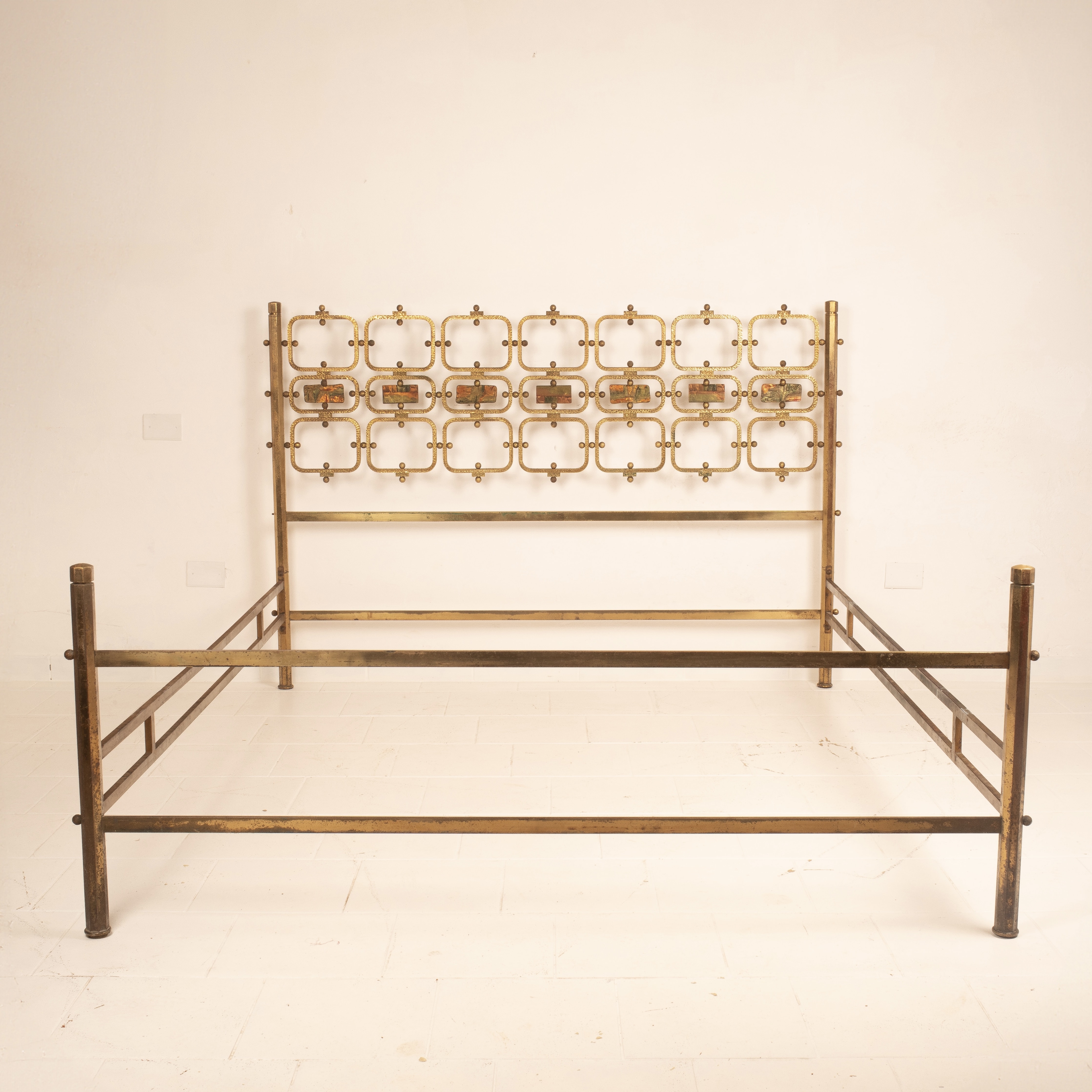 Bronze bed by Arnaldo Pomodoro for Borsani Varedo