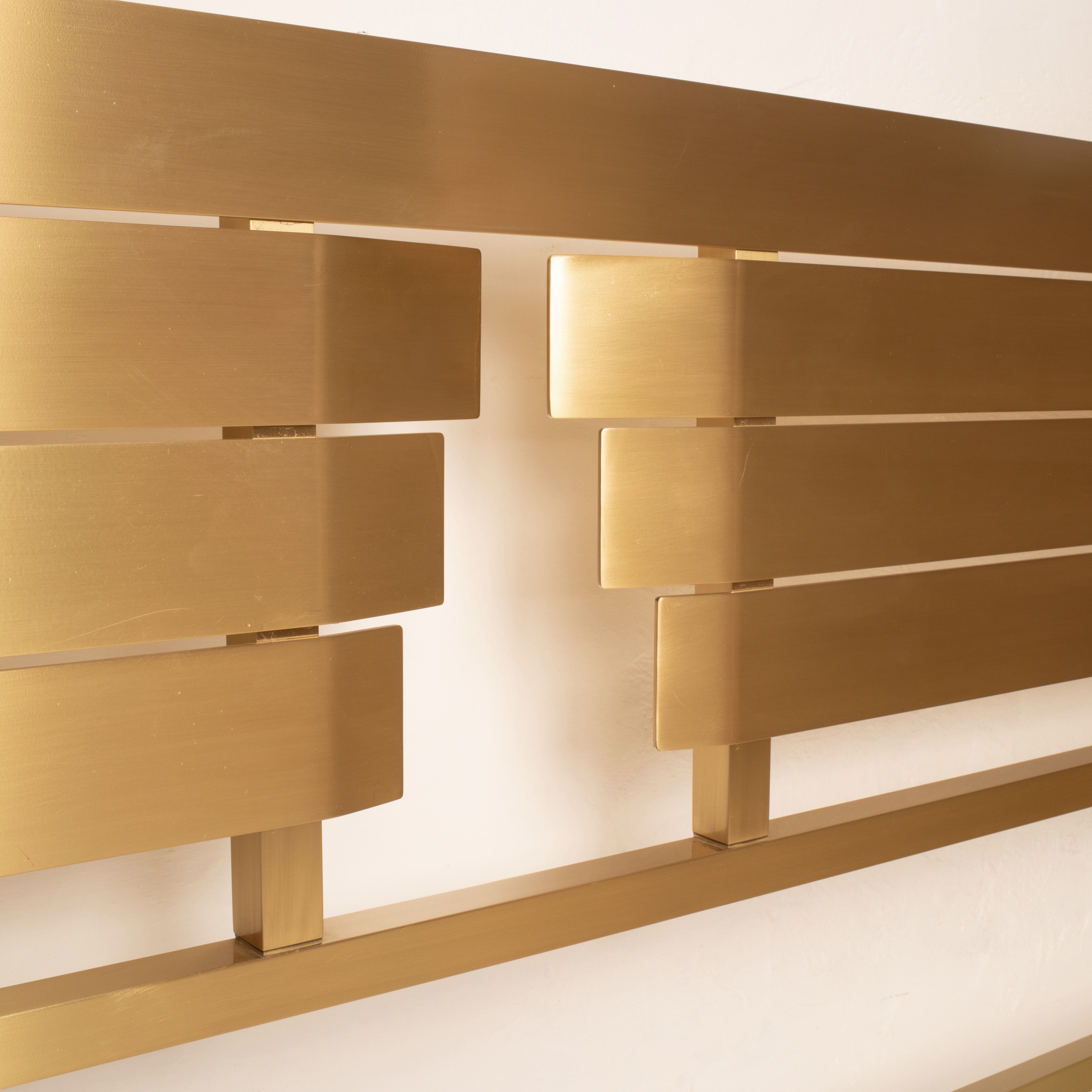 "Armonia" bed by Luciano Frigerio for Frigerio di Desio 1976