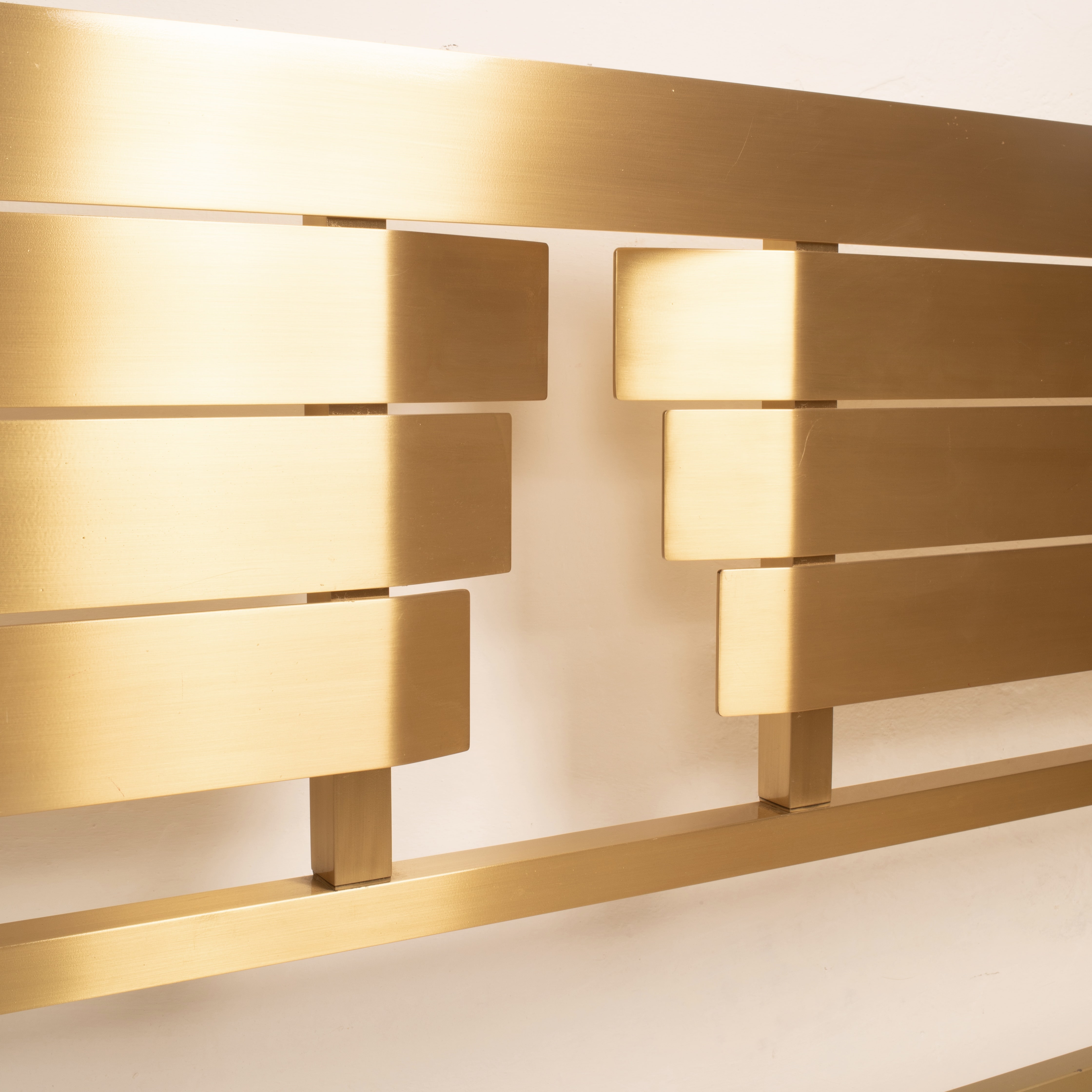 "Armonia" bed by Luciano Frigerio for Frigerio di Desio 1976