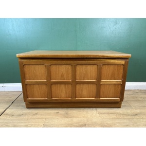 Retro Vintage Mid Century Teak Tv-Cabinet By Nathan Furniture-Courier