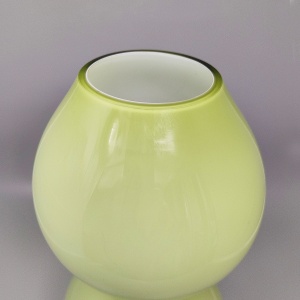 1970s Space Age Green Vase in Murano Glass. Made in Italy