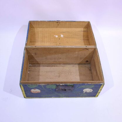Early 19th Century Scandinavian Painted Box - Image 4