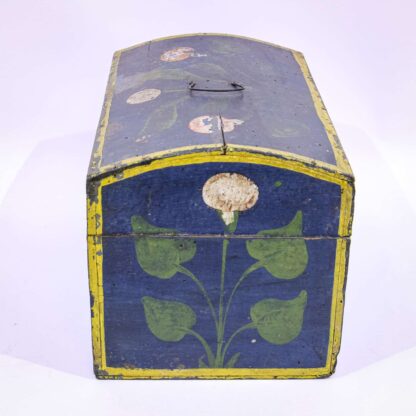 Early 19th Century Scandinavian Painted Box - Image 8