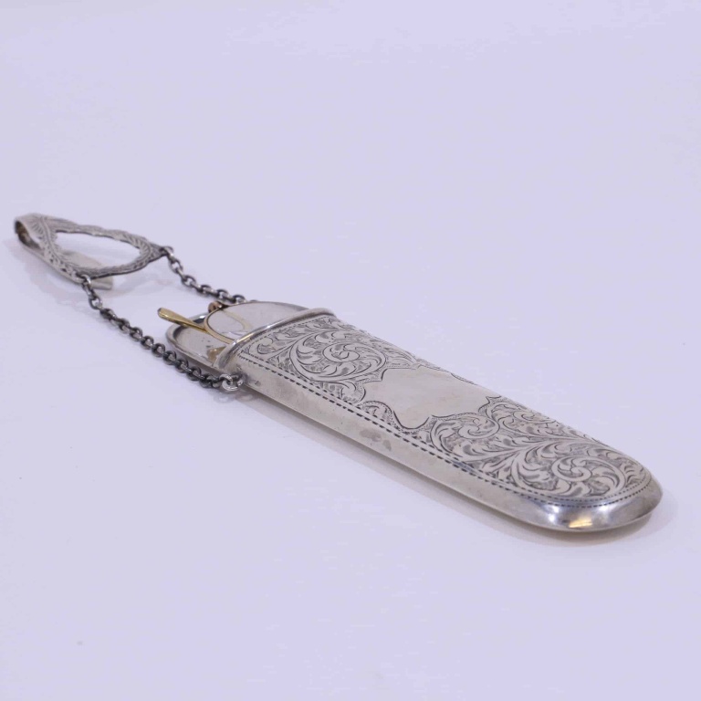 Silver Spectacle Chatelaine Case - Image 2