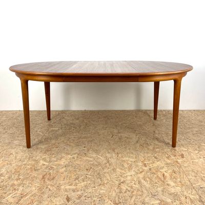Mid Century Danish Rosewood Dining Table By Johannes Andersen