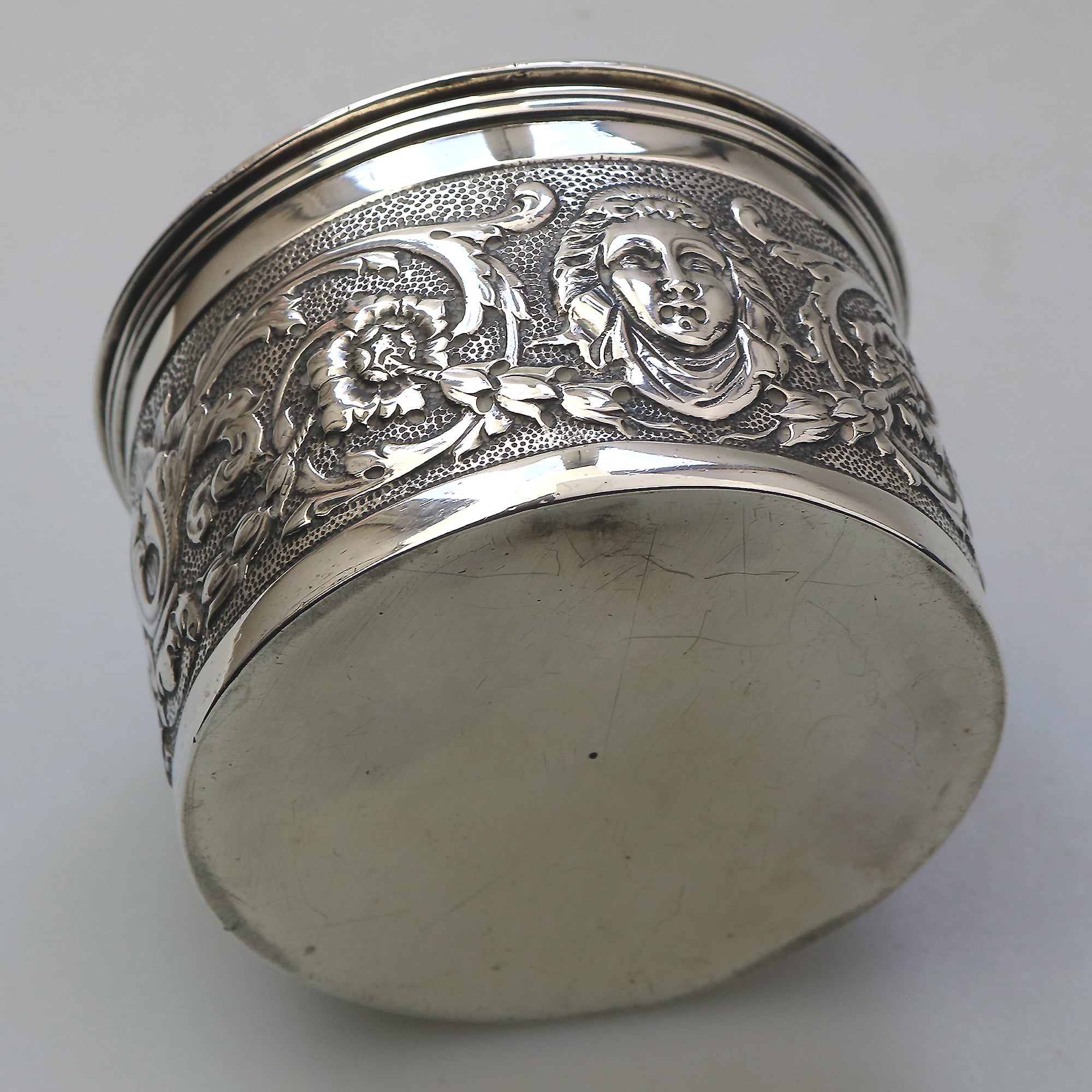 A stunning antique English Britannia standard solid silver Box 245g C.1880