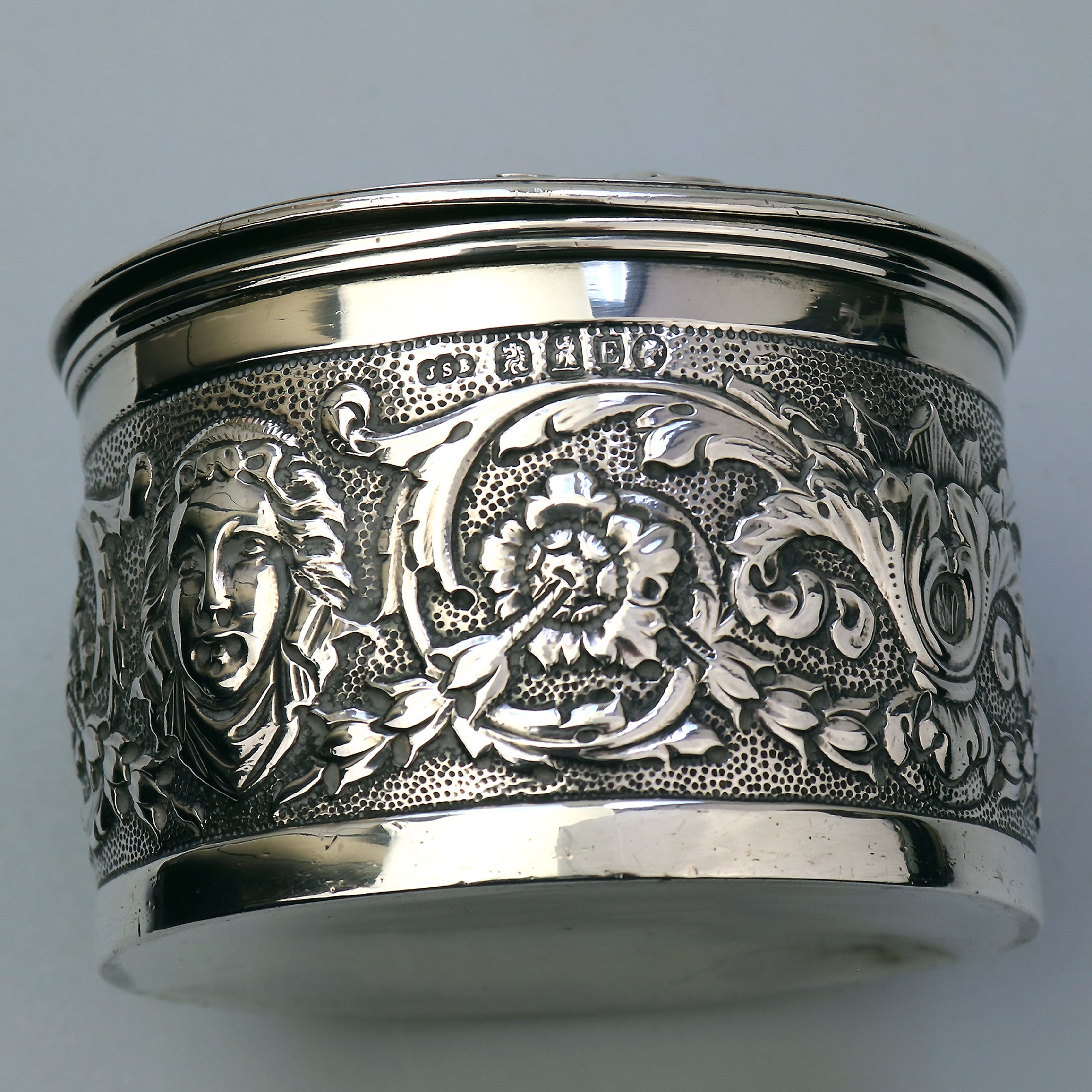 A stunning antique English Britannia standard solid silver Box 245g C.1880
