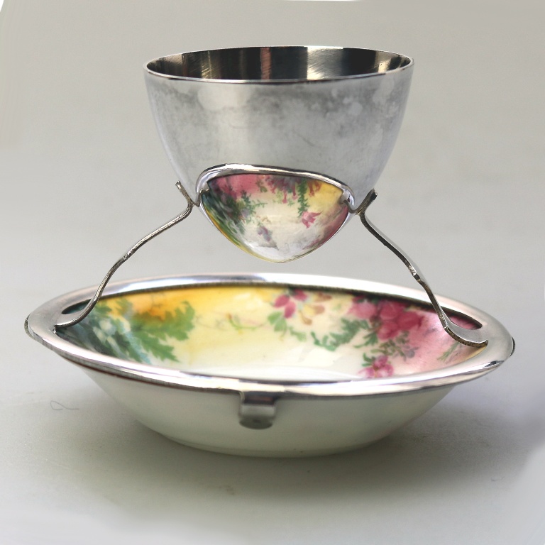 A Christopher Dresser antique novelty Egg Cup & Saucer by Hukin & Heath C.1900's - Image 4