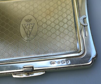 A superior very fine quality English solid silver ladies Compact by Kigu C.1954 - Image 6