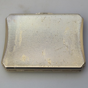 A superior very fine quality English solid silver ladies Compact by Kigu C.1954