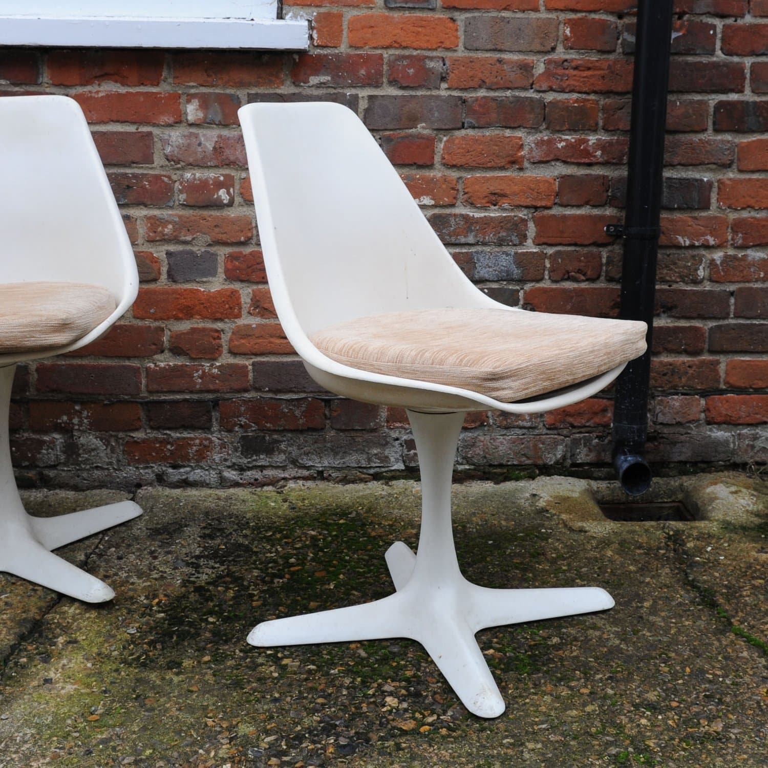 Vintage 103 Aluminium Tulip Chairs By Maurice Burke For Arkana, 1960s, Set Of 6