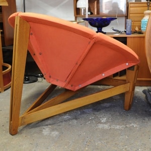 Mid Century Fibreglass Pink & Yellow Flower/ Daisy Chair On Wooden Tripod Stand, 1960s