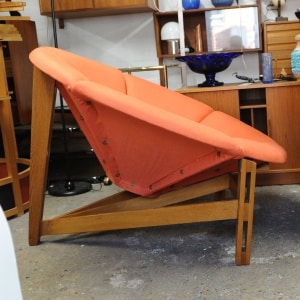 Mid Century Fibreglass Pink & Yellow Flower/ Daisy Chair On Wooden Tripod Stand, 1960s