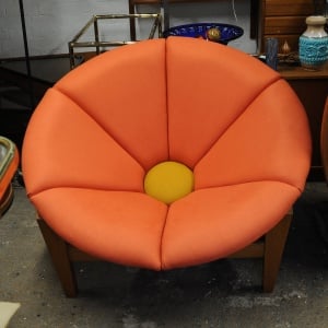 Mid Century Fibreglass Pink & Yellow Flower/ Daisy Chair On Wooden Tripod Stand, 1960s