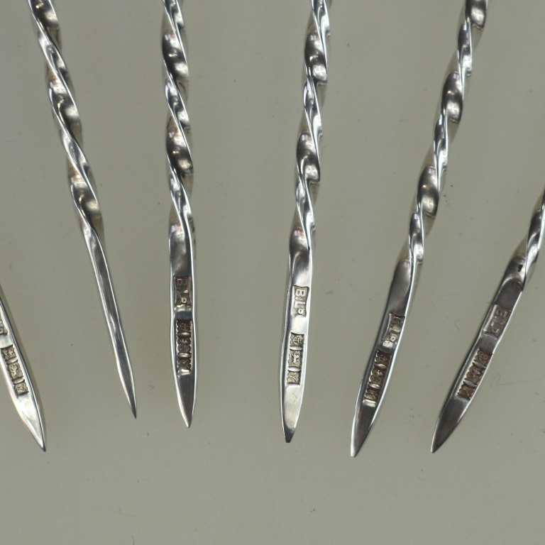 A set of novelty English solid silver Charles Dickens Characters Cocktail Sticks 1973 - Image 8